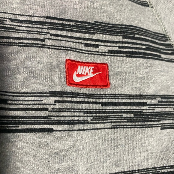 Nike Red Label Crew Neck Sweatshirt Like New - Picture 5 of 5